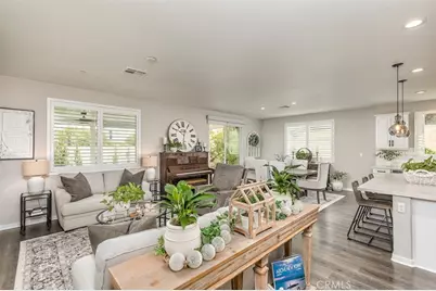 31454 Darlington Oak Drive, Winchester, CA 92596 - Photo 2