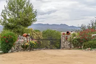 49185 Tomahawk Ct, Aguanga, CA 92536 - Photo 2