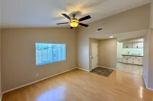 44493 Galicia, Hemet, CA 92544 - Photo 8