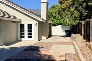 44493 Galicia, Hemet, CA 92544 - Photo 46