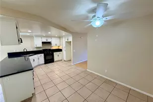 44493 Galicia, Hemet, CA 92544 - Photo 14