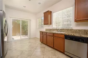 37338 Paseo Tulipa, Murrieta, CA 92563 - Photo 6