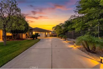 29403 Canyon Valley Drive, Lake Elsinore, CA 92530 - Photo 2