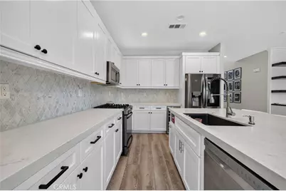 30592 Red Fox Court, Murrieta, CA 92563 - Photo 8