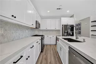 30592 Red Fox Ct, Murrieta, CA 92563 - Photo 8