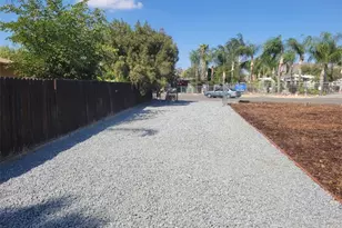26113 Naumann, Homeland, CA 92548 - Photo 10