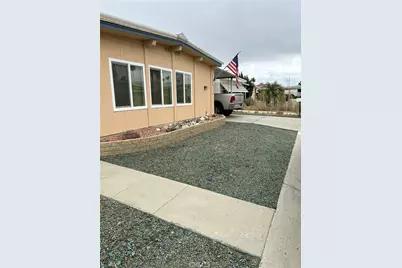 1744 Santiago, Hemet, CA 92545 - Photo 2