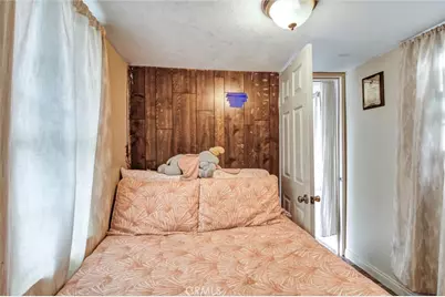 4015 Mountain  Dr  Spc  2 #2, San Bernardino, CA 92407 - Photo 6