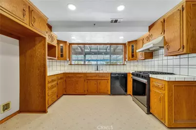 8327 W Avenue I, Lancaster, CA 93536 - Photo 6