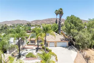 24380 Paseo Arroyo, Menifee, CA 92587 - Photo 2