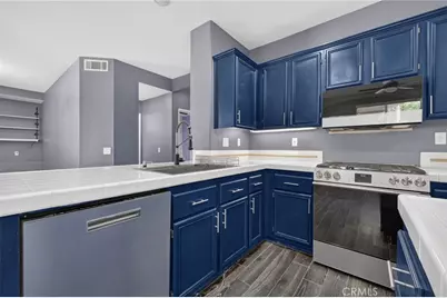 1359 Williamsburg Lane, Corona, CA 92882 - Photo 14
