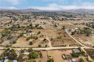25661 Waldon Rd, Menifee, CA 92584 - Photo 2