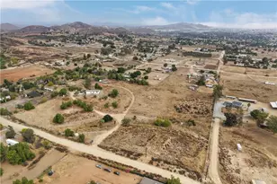 25661 Waldon Rd, Menifee, CA 92584 - Photo 4