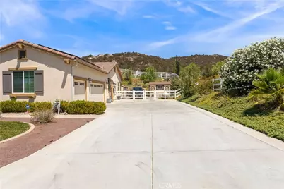 32516 Hayden Rd, Menifee, CA 92584 - Photo 16