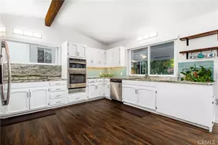 30480 Greenbriar Ct, Canyon Lake, CA 92587 - Photo 10