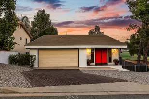 30480 Greenbriar Ct, Canyon Lake, CA 92587 - Photo 2