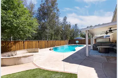 39687 Corte Gata, Murrieta, CA 92562 - Photo 2