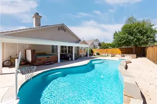 39687 Corte Gata, Murrieta, CA 92562 - Photo 16