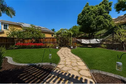 3273 Ivy Court, Lake Elsinore, CA 92530 - Photo 4