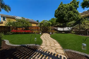 3273 Ivy Ct, Lake Elsinore, CA 92530 - Photo 4