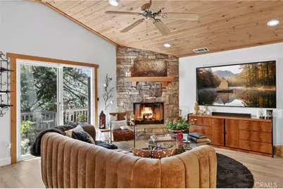 676 Lake, Lake Arrowhead, CA 92352 - Photo 10