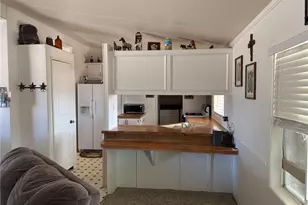 6473 Chevoit, Phelan, CA 92371 - Photo 10