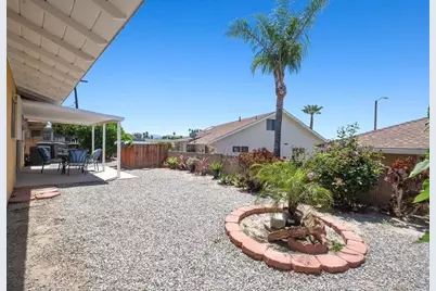 1121 W Mayberry, Hemet, CA 92543 - Photo 16