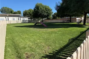 1121 W Mayberry, Hemet, CA 92543 - Photo 22
