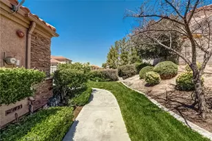16287 Maricopa Ln, Apple Valley, CA 92307 - Photo 2