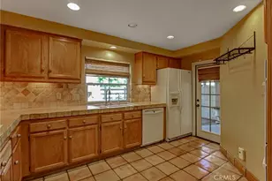 16287 Maricopa Ln, Apple Valley, CA 92307 - Photo 6