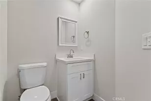 9384 Martha Way, Riverside, CA 92503 - Photo 32