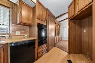1300 W Menlo Ave, Hemet, CA 92543 - Photo 10