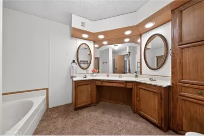 1300 W Menlo Avenue #138, Hemet, CA 92543 - Photo 12