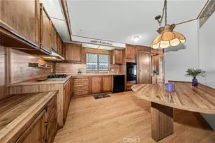1300 W Menlo Ave, Hemet, CA 92543 - Photo 8