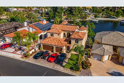 22166 W San Joaquin Drive, Canyon Lake, CA 92587 - Photo 10