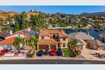 22166 W San Joaquin Drive, Canyon Lake, CA 92587 - Photo 8