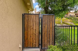 943 Torino, San Jacinto, CA 92583 - Photo 8