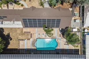 725 W Thornton, Hemet, CA 92543 - Photo 40
