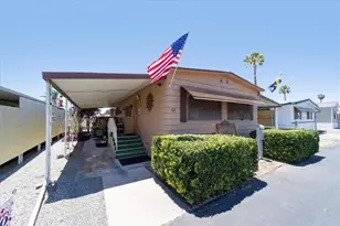 725 W Thornton, Hemet, CA 92543 - Photo 2