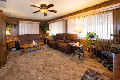 725 W Thornton #68, Hemet, CA 92543 - Photo 10