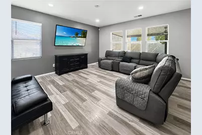 31745 Livingston, Menifee, CA 92584 - Photo 8