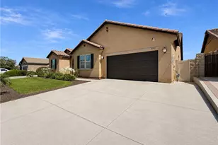 31745 Livingston, Menifee, CA 92584 - Photo 2