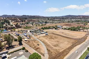 31507 Walsh, Menifee, CA 92584 - Photo 2