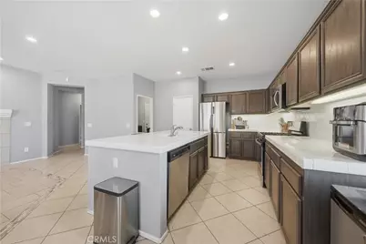 8567 Rockies Avenue, Desert Hot Springs, CA 92240 - Photo 2