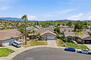 31565 Hamburg Cir, Winchester, CA 92596 - Photo 36