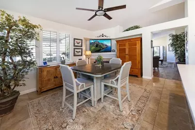 40494 Calle Lampara, Murrieta, CA 92562 - Photo 8