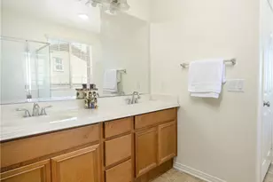 41005 Crimson Pillar Ln, Lake Elsinore, CA 92532 - Photo 16