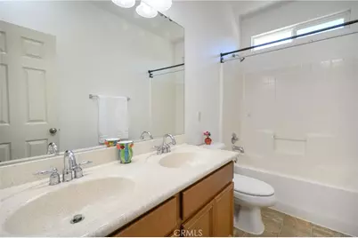 41005 Crimson Pillar Lane, Lake Elsinore, CA 92532 - Photo 18