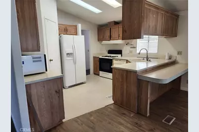 530 W Devonshire Avenue #23, Hemet, CA 92543 - Photo 4