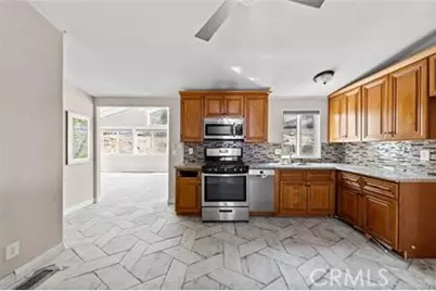 30876 Epiplaneia, Winchester, CA 92596 - Photo 8